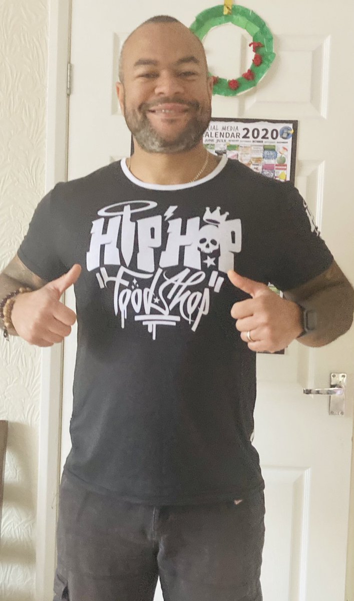 jason_mccrellis's tweet photo. So stoked these have arrived. Top quality & great design. Can not wait to be cooking in these thank you to @fatpunkstudio love working with you guys 😜🤙🏾
#streetfoodchef #freelancechef #chefforhire #privatechef https://t.co/1P2WzIETnf