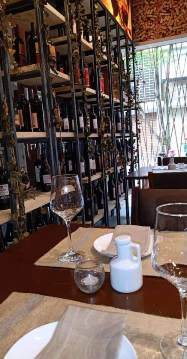 deivison_sant's tweet photo. 🍷🍷 https://t.co/0Z9pG6FCzJ
