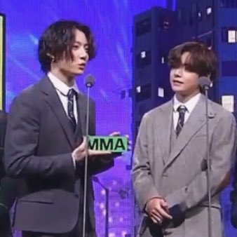 kookvtwins's tweet photo. 2019                                           2020 https://t.co/exWMMRSXwP