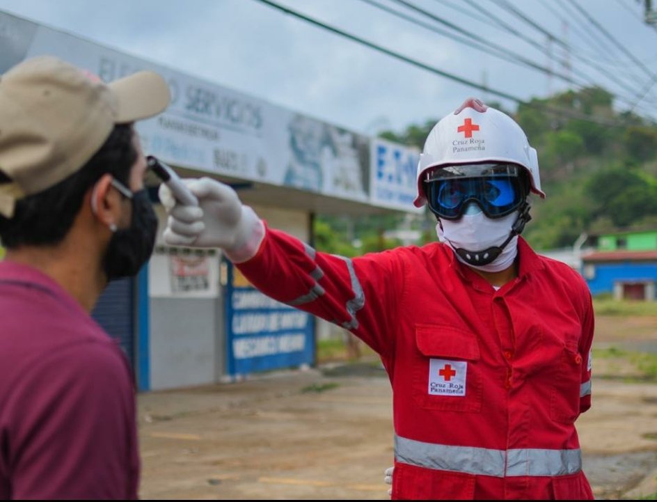 EliasSolisGon's tweet photo. Con voluntariado, unidos somos más fuertes. Muchas gracias a #NuestrosVoluntarios @CruzRojaPanama por estar al frente durante la #COVID19 y en las emergencias #ETA #Iota bajo el contexto de la pandemia #DíaInternacionaldelVoluntariado #JuntoalasPersonasMásVulnerables #LeyCruzRoja https://t.co/aS1rMw7rpX