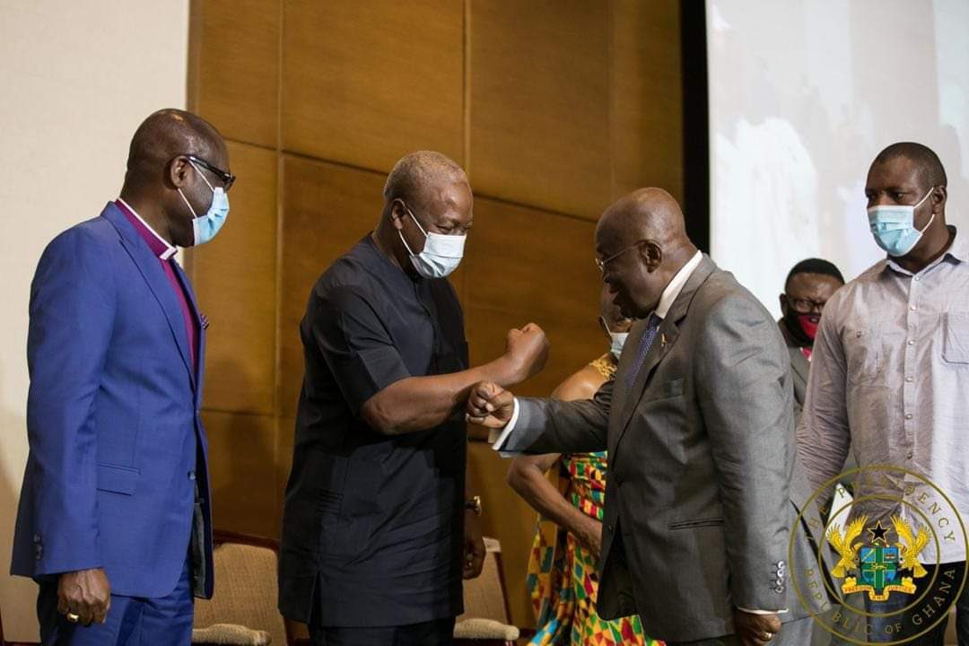 CDDWestAfrica's tweet photo. Ahead of Monday polls @NAkufoAddo & @JDMahama have signed the peace pact. Both candidates pledged to maintain the peace before, during and after the election.
#Election2020Gh #p4Peace
📸 @datvghana https://t.co/k7tId6DkAp