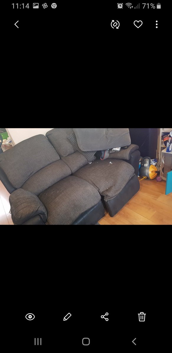 jessws2011's tweet photo. #sofaexperts #DFS @DFS 2 sofas 2 failures. Dont recomend. https://t.co/xMbthsQQNd