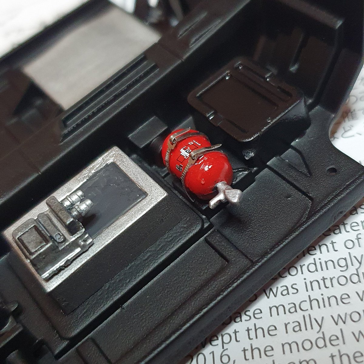 UkAndys's tweet photo. Loving the details in the @NUNUmodelkit #audir8 although fitting these tiny metal clips around the fire extinguisher was a bit fiddly, but really enjoying the build #scalemodelling #ukscalemodeller #modelmaking #modelcar https://t.co/BAw9hnqkXS