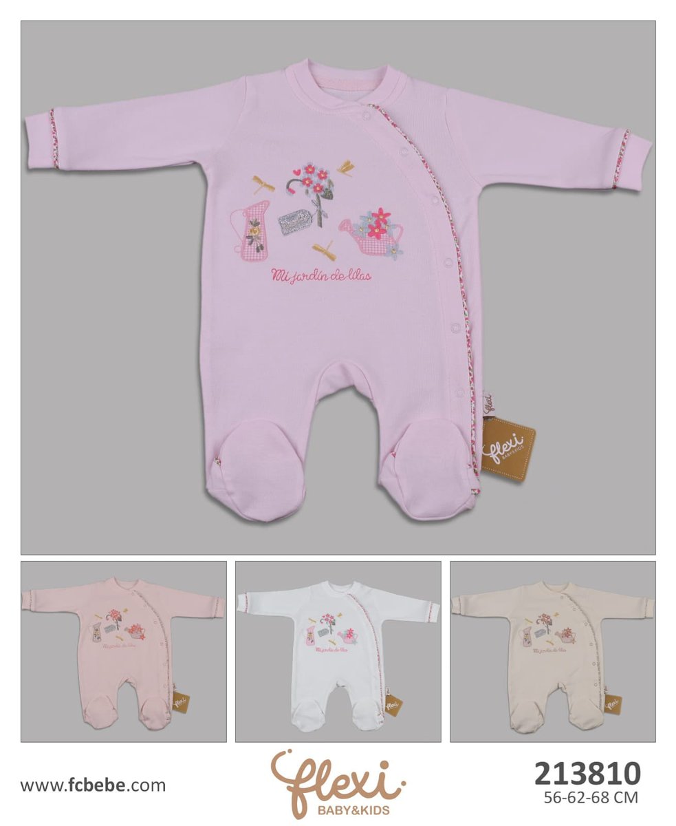 Sizler için üretmeye devam ediyoruz.
#bebekgiyim #zıbın #tulum #bebektakımları #bebekelbisesi