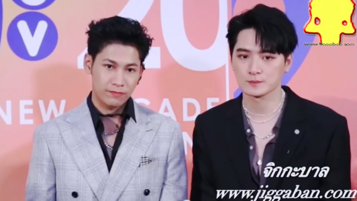 GEARFanSub's tweet image. [CHN/ENG Sub] 20201205 l คริส - สิงโต l Krist &amp;amp; Singto Jiggaban ALIVE Interview

facebook.com/gearfansub/vid…

#ทีมพีรญา #คริสสิงโต
#KristPerawat #SingtoPrachaya