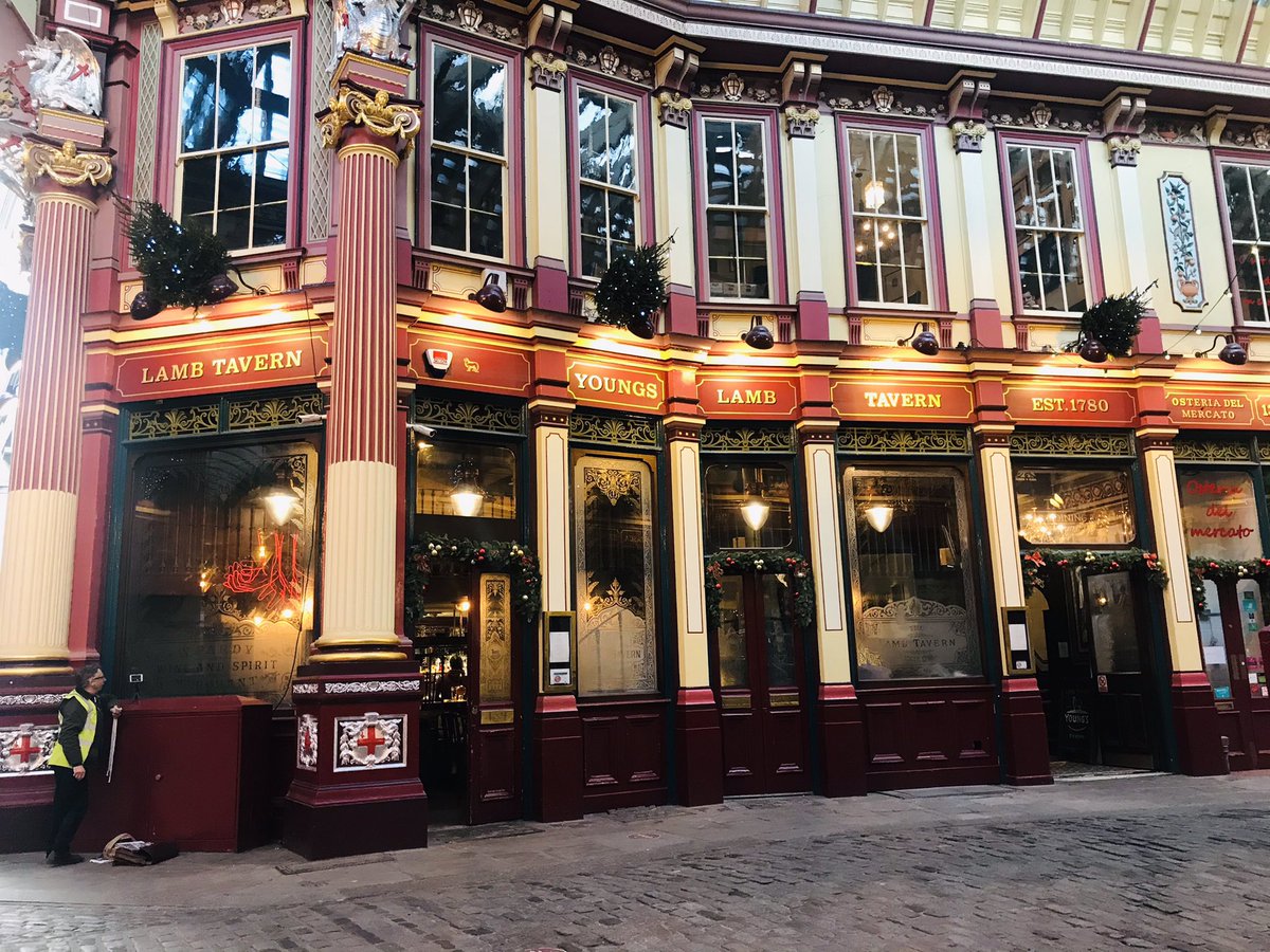 booksandwine76's tweet image. PUB? #TheGeorge #LambTavern #TwoBridges #TheDevonshire