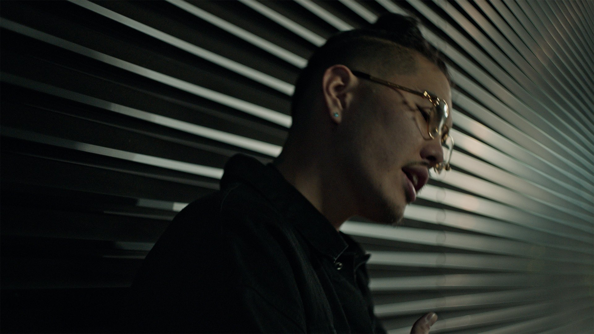 Bad Hop 明日21時より Bad Hop World Deluxe 収録曲 Suicide Remix Feat Tiji Jojo Prod Km Youtubeにてmusic Videoを公開致します のアーティスト2名が誰なのか予想してみてください T Co 2rmeczkcss Bad Hop 明日21時より Bad Hop World Deluxe 収録曲 Suicide Remix Feat Tiji Jojo Prod Km Youtubeにてmusic Videoを公開致します のアーティスト2名が誰なのか予想してみてください T Co 2rmeczkcss