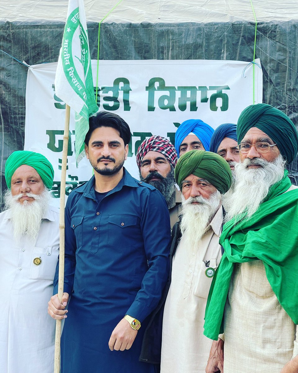 KulwinderBilla1's tweet photo. Kisaan ekta jindabaad 🙏 https://t.co/71Zrgyjenk