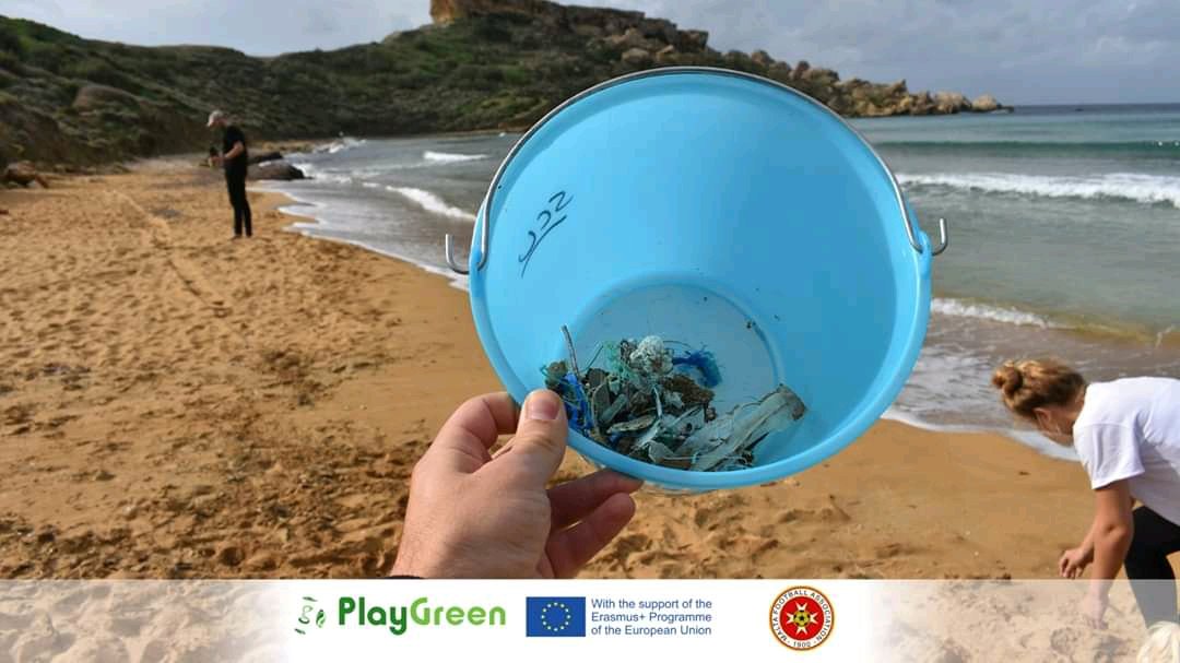 PlayGreen7's tweet photo. Happy #InternationalVolunteerDay to our own #Volunteers With their actions in cleaning and regenerating local urban areas, &amp; raising awareness about the importance of protecting the #environment,make us proud⚽Thank you all for helping us enjoy a #Sustainable Future in Sports❗ https://t.co/kZsj5w01Xu