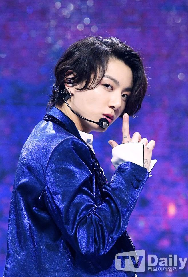 JK DAILYʲᵏ tweet media