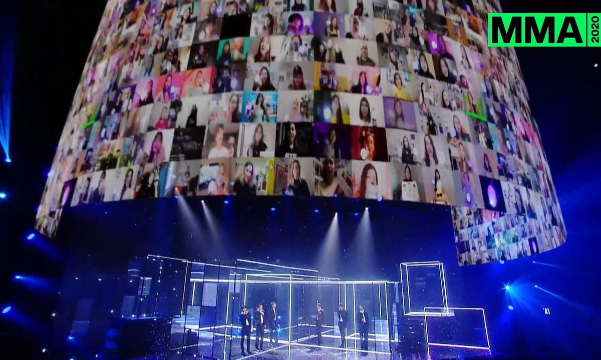 wiitchaesz's tweet photo. they did their own concert. I SAID WHAT I SAID. https://t.co/mN7fczQLYn