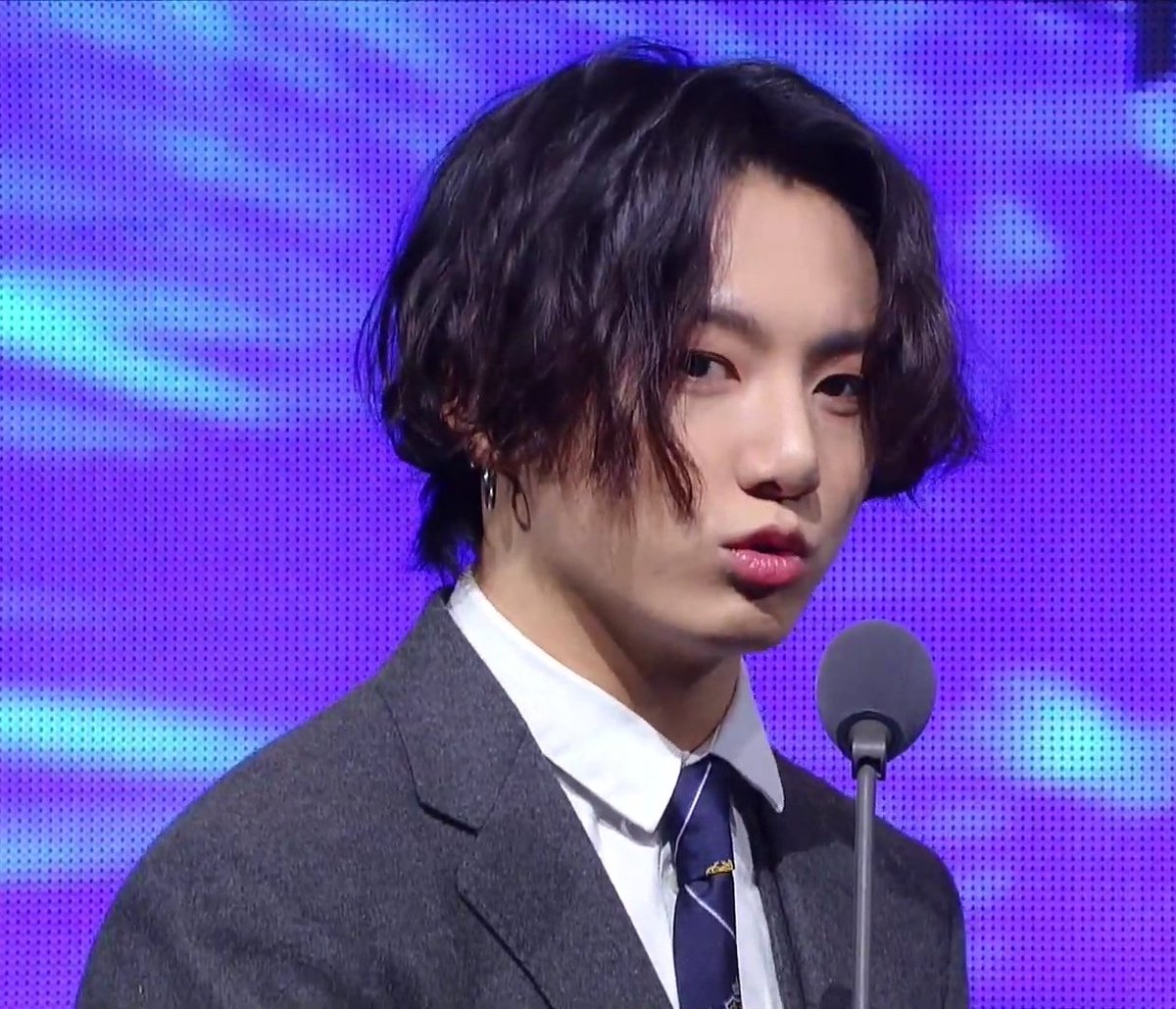 คนเดียวกันหรอเนี่ย