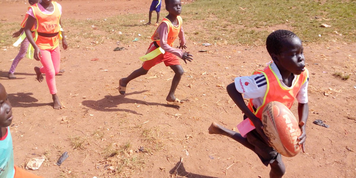 AQRugbyAcademy's tweet photo. #AQRA U10 playing tag rugby.
Balls, bibs, belts, tag belts & cones donated by @KenyanTitch & members of #SpringBoksTagRugby team.
#AcholiQuartersRugbyAcademy https://t.co/sEQwiCdEG6