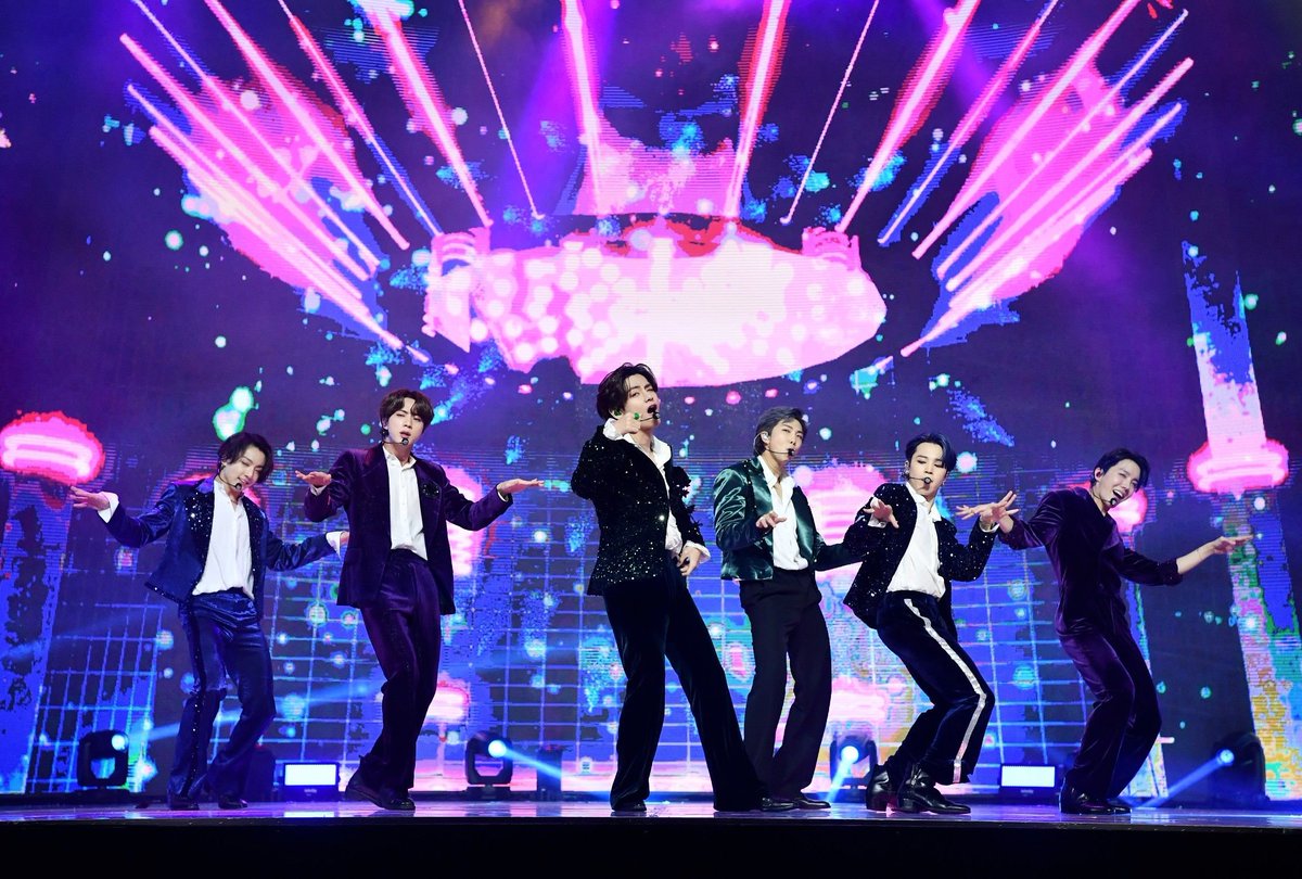 K Pop танцы