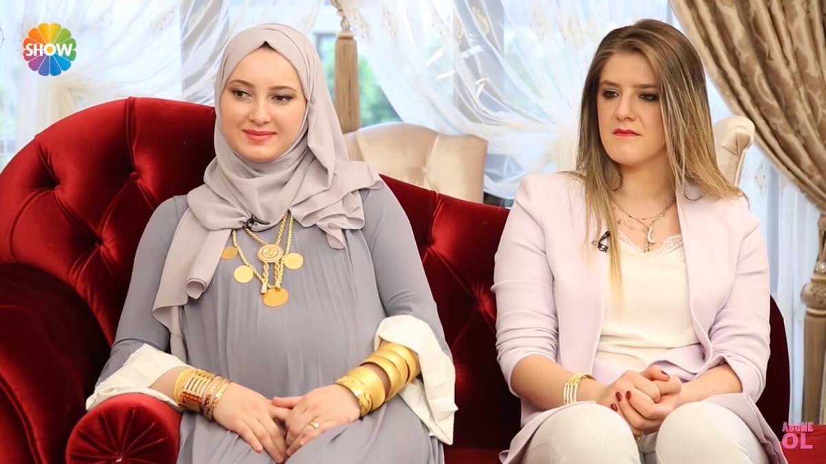 18 yaşında evlenen arkadaşlarım / hâlâ ödevlerle uğraşan me