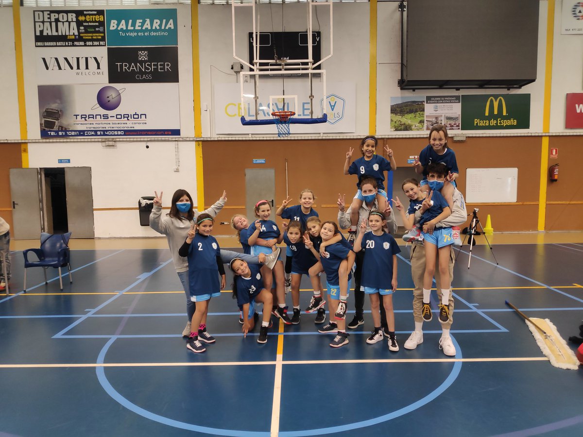 marinalemny's tweet photo. Entretenida mañana de Run &amp; Gun @FBIBasquet de los equipos femeninos de @cblasalle 🏀🔥 https://t.co/fe2G93bkge