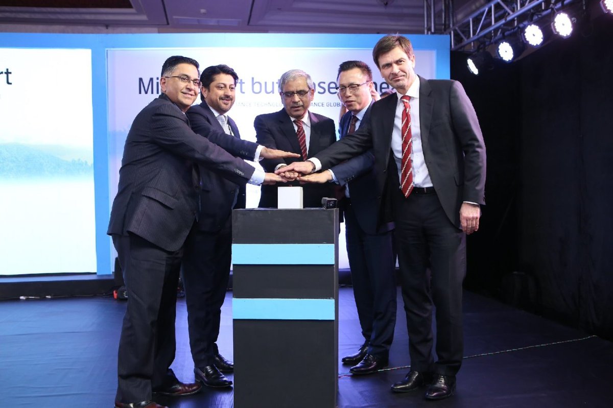 11) Remittance is another area that has witnessed a significant in the adoption of blockchain. Early last year,  @TelenorBankPk joined hands w/  @valyoumalaysia to introduce blockchain-based cross-border remittance service developed by Alipay, targeting the underbanked ppl in PK.