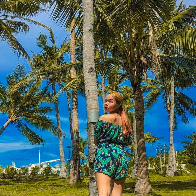 pina_talk's tweet photo. Pinay Beauty ❤️
“My morena skin is what I was born with, and the only one I'll have. I live in it every day, see myself in it every day, and I owe it to myself to be proud of it. I hope more morenas can learn to appreciate their golden glow.
#pinatalk #pinagirl #tannedskin https://t.co/SjXkpkWhNI