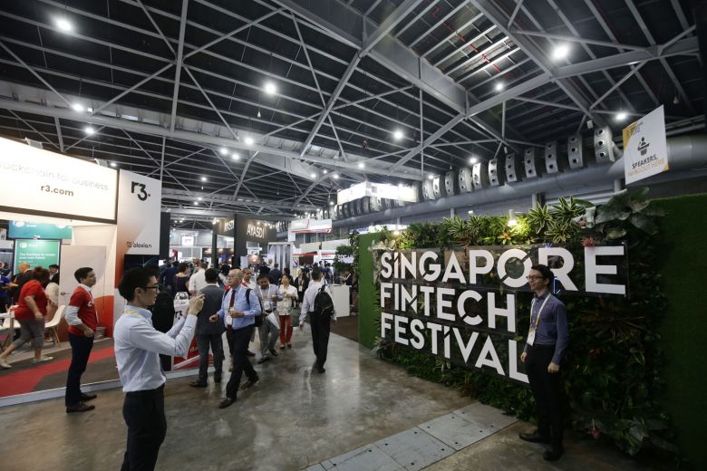 6) With 490+ fintech firms, Singapore certainly leads when it comes to the adoption of blockchain & crypto in SEA.The republic is also home to 19 cryptocurrency foundations & 634 global crypto companies such as  @LitecoinDotCom,  @wanchain_org,  @Neo_Blockchain &  @Tronfoundation.