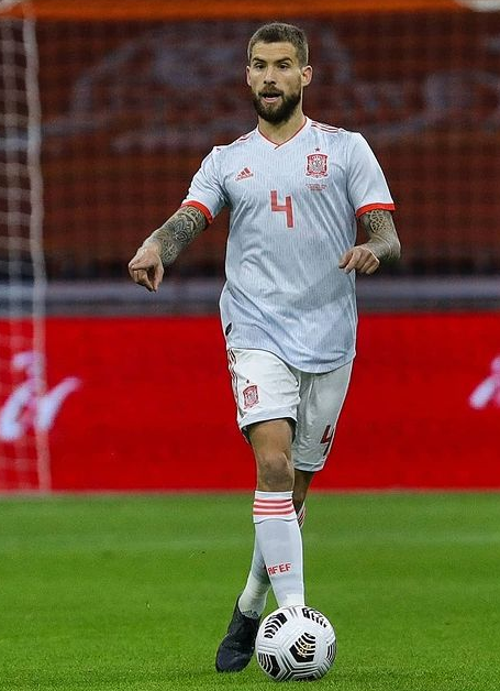 Inigo Martinez, DC (1991)Real Sociedad, Athletic Bilbao12 sélectionsLe défenseur basque a la particularité d'avoir joué pour les 2 équipes rivales de la région, tout comme son coéquipier Yuri Berchiche. Rappelé en Novembre 2020 après un an d'absence en sélection.