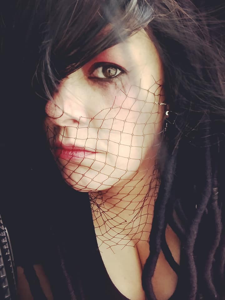 art_infectious's tweet photo. #infectiousartphotography #blackandwhitephotography #blackandwhite #mask #meshmask #fishnet #measymakeup #sad #material #texture #portriat
https://t.co/H5lxRiiyuw https://t.co/elzbyfnUeU