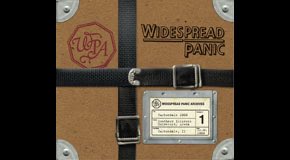 simple1013's tweet image. 🎧 Check out this track on nugs.net!
 
🎶:  Genesis
🎸:  Widespread Panic
🎟️:  DEC 01, 2000 Carbondale, IL
 
2nu.gs/2lc5HKY