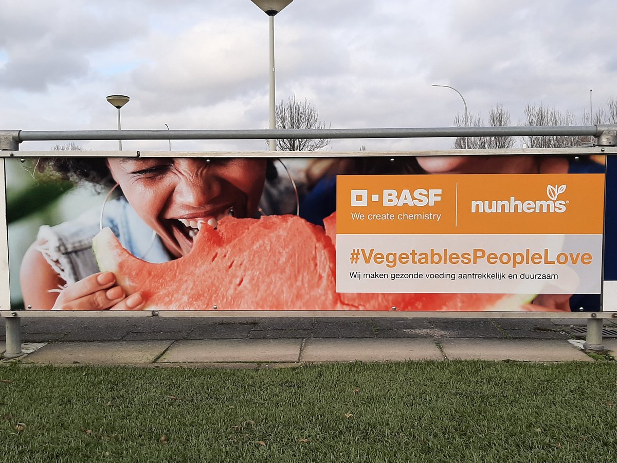 Prachtig nieuw reclamebord van @basf_nuhems_global #vegetablespeoplelove