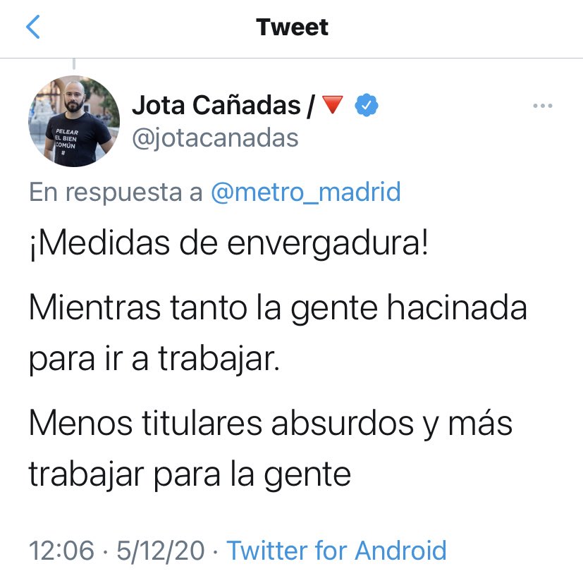 PedroOtamendi's tweet photo. Metro Plaza de España con una bandera de España: MAL 

Metro Chueca con una bandera LGTBI: BIEN 

🤷🏻‍♂️ https://t.co/vRNe93mbL1
