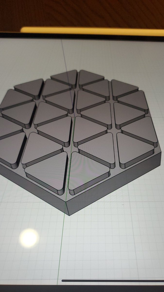 For the record, I made 2 versions that failed. They both had the columns too narrow, and the 3d printer messed them up no matter how hard I tried. First 2 photos are the one, and last 2 photos are the other.