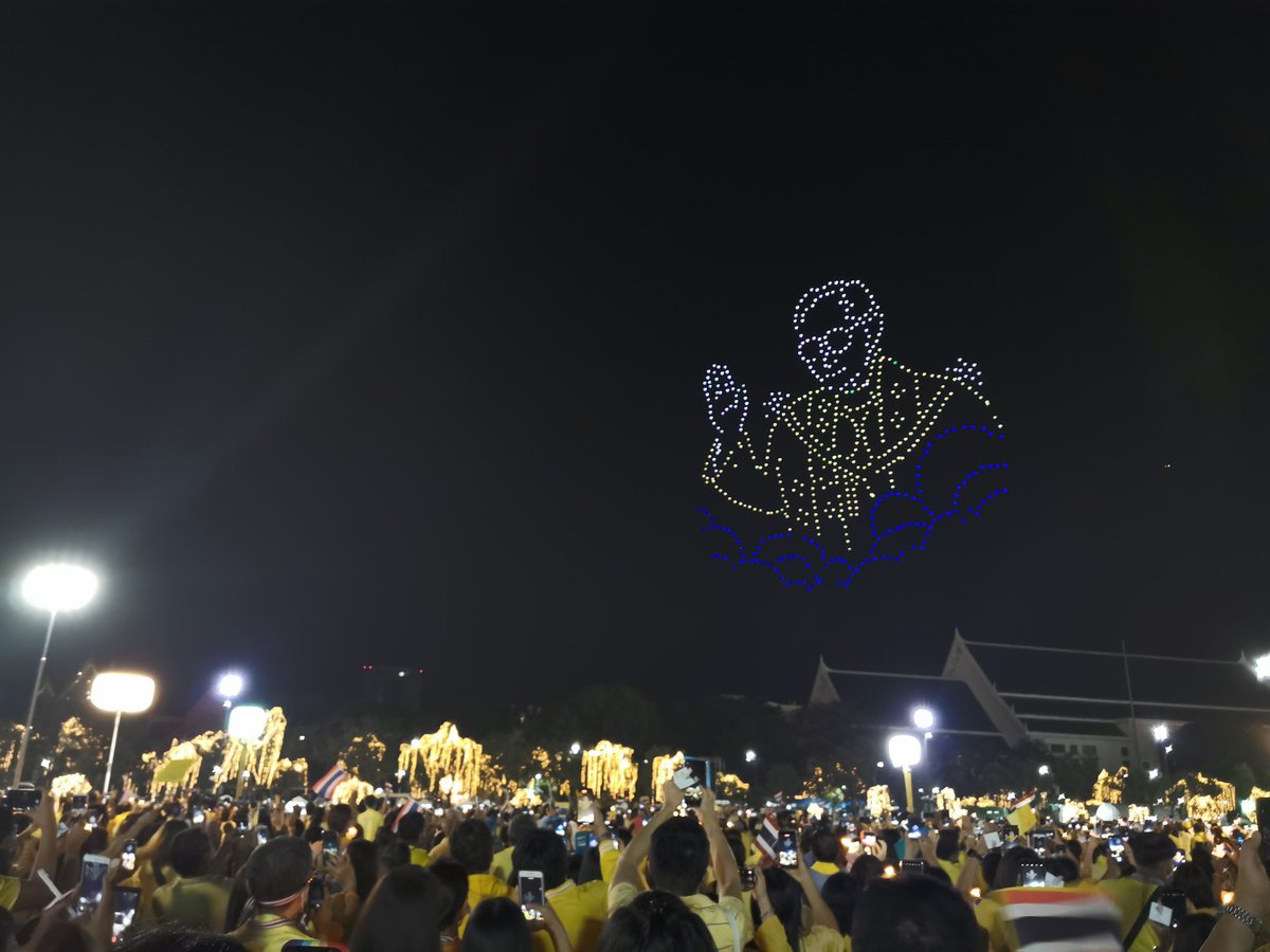 midnightsun9955's tweet photo. คิดถึงสุดหัวใจ
#อนุชนรักชาติศาสน์กษัตริย์ #พระราชาในดวงใจ #วันพ่อแห่งชาติ https://t.co/RYmFEgfU5x