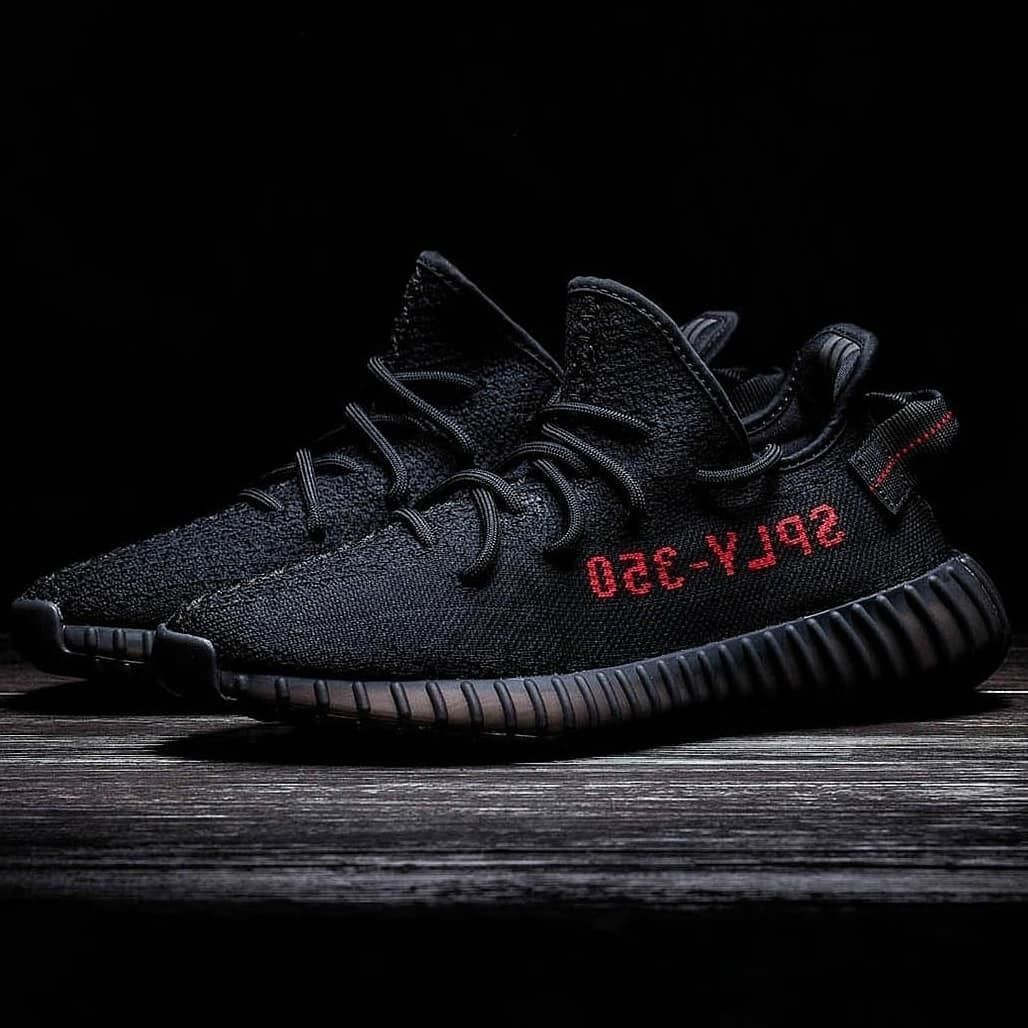 KicksFinder on Twitter: "Ad: 10am ET at drop at US, get in the queue now. adidas Yeezy Boost 350V2 "Bred" https://t.co/ALe5t8vhD1 / Twitter