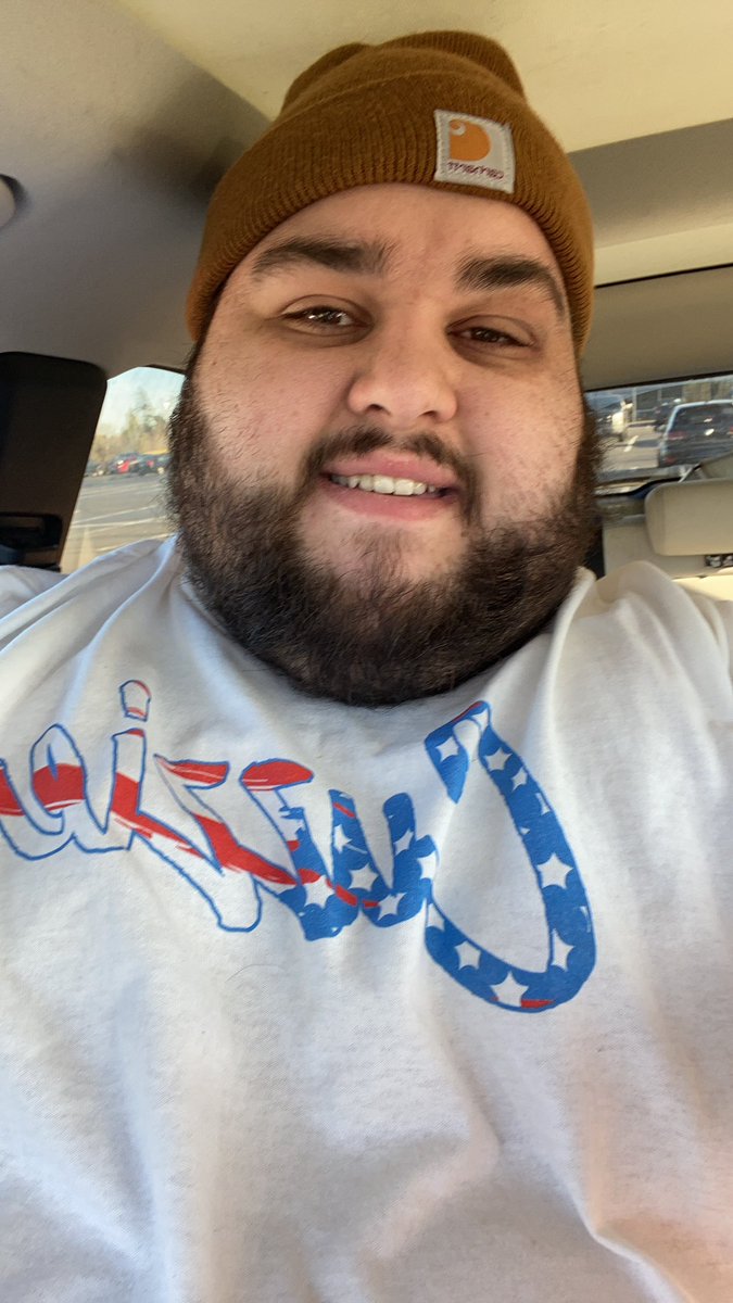 SOMEANTFORTHIS's tweet photo. Shoutout to @PatMcAfeeShow @ThePodPMI for doin the big boy sizes! #5xl #cuzzie https://t.co/T9b9T3qnmy