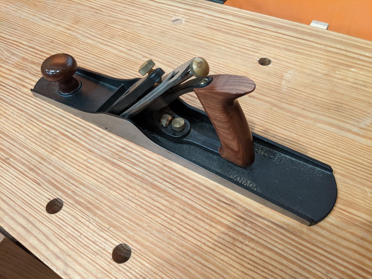 The Veritas No. 6 Fore Plane is not a tool many have spilled words about, and I think that's a shame. If I only had one plane it would be this one. It serves as my try/jointer plane and I find it to be sufficient in that role despite the reduced length.