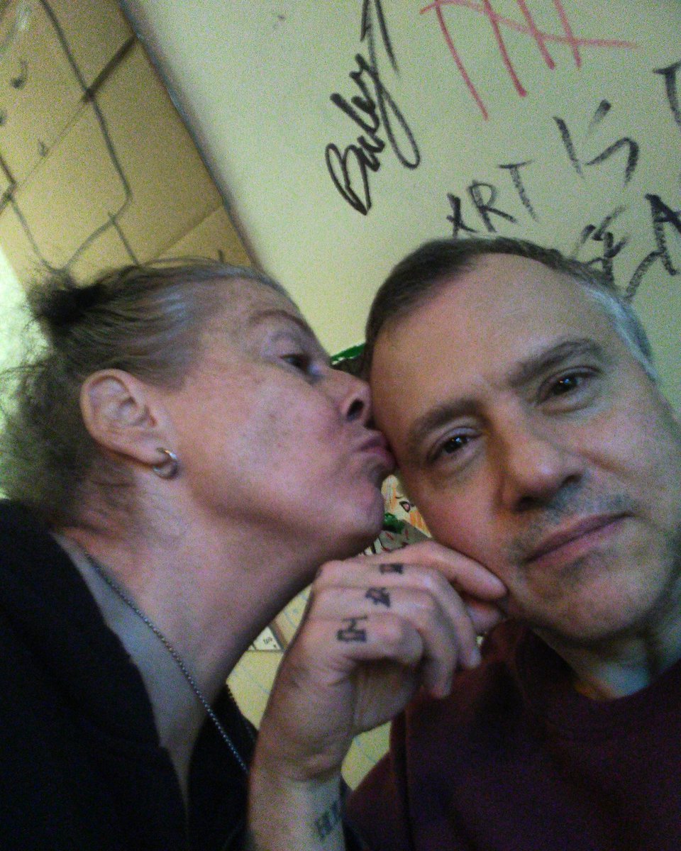 anthonygraffart's tweet photo. The Kiss 💋 https://t.co/cLaYmPtVjc