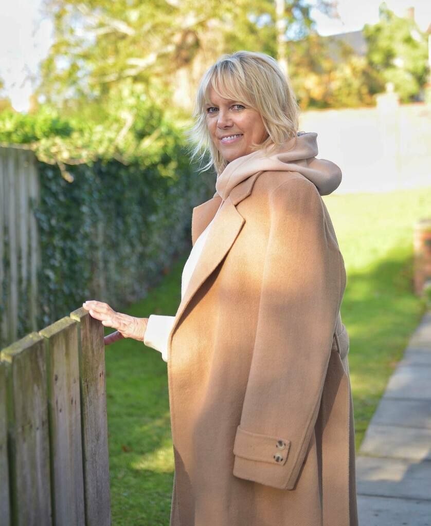 Don’t let that autumn ☀️ sunshine fool ya! It’s BIG coats 🧥 and hoodies weather out there 🌥 ... mittens too, to be honest. 😬
.
Hope you’re all enjoying your weekend. 🍷
.
.
#autumnstyle 🧥 #grabyourcoat #Tistheseason #EmbraceTheSeasons #myquietbeau… instagr.am/p/CIbU0MQhEiK/