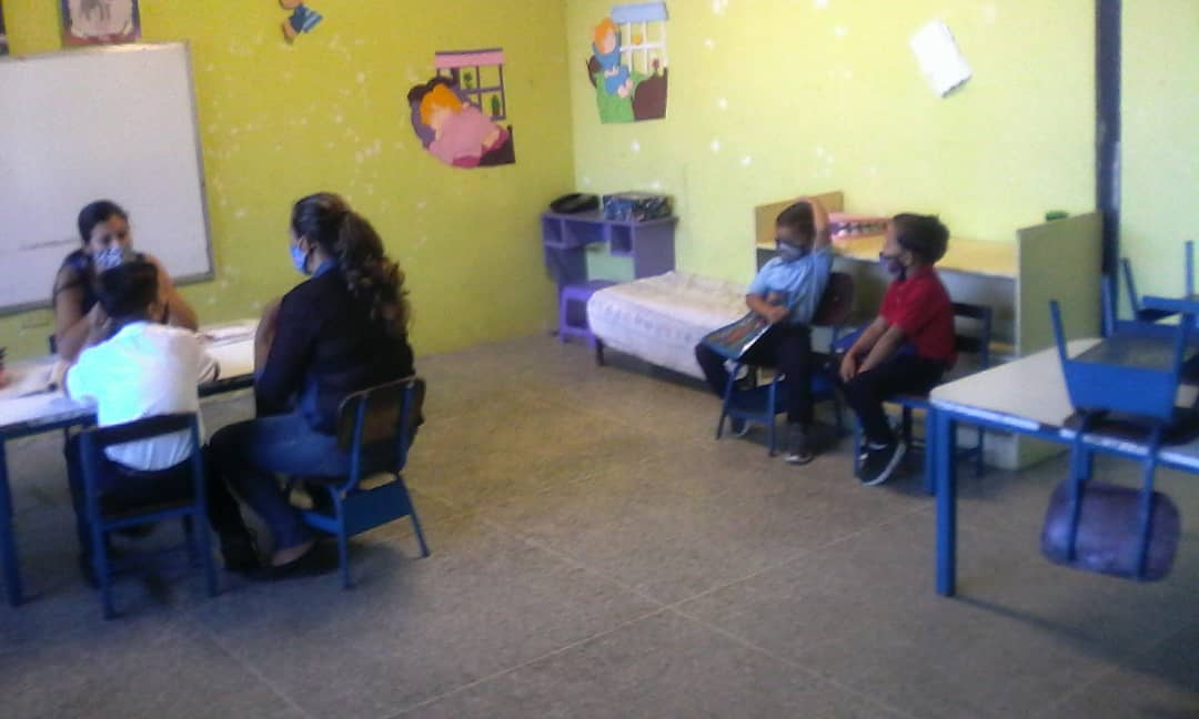 UENMIGUELANGEL's tweet photo. Este día #Sábado #05Dic continuamos #Activos con dos #PuntosDeAsesoriaPedagogica...
#VenezuelaVota 
@ZonaEducTachira @MPPEDUCACION @charlychaves @Div_Ini_Pri_Esp @circuito322 https://t.co/aBnsJ0bsn8