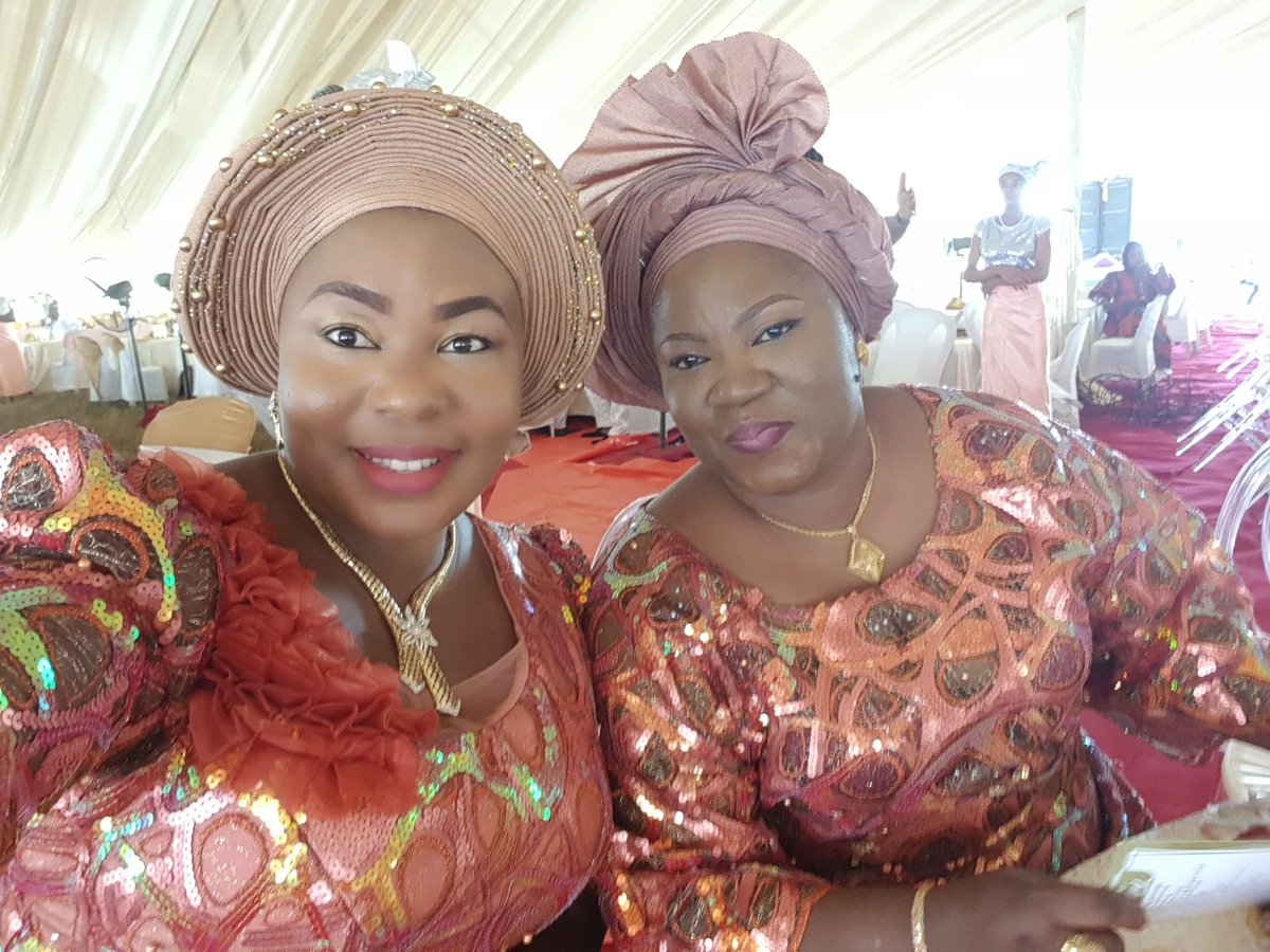 AishatOnusi's tweet photo. #Owambe weekend! Loud in Ijebu-ode ๐ฅ๐พ #TKforeverโค https://t.co/vvJJSZdPUk