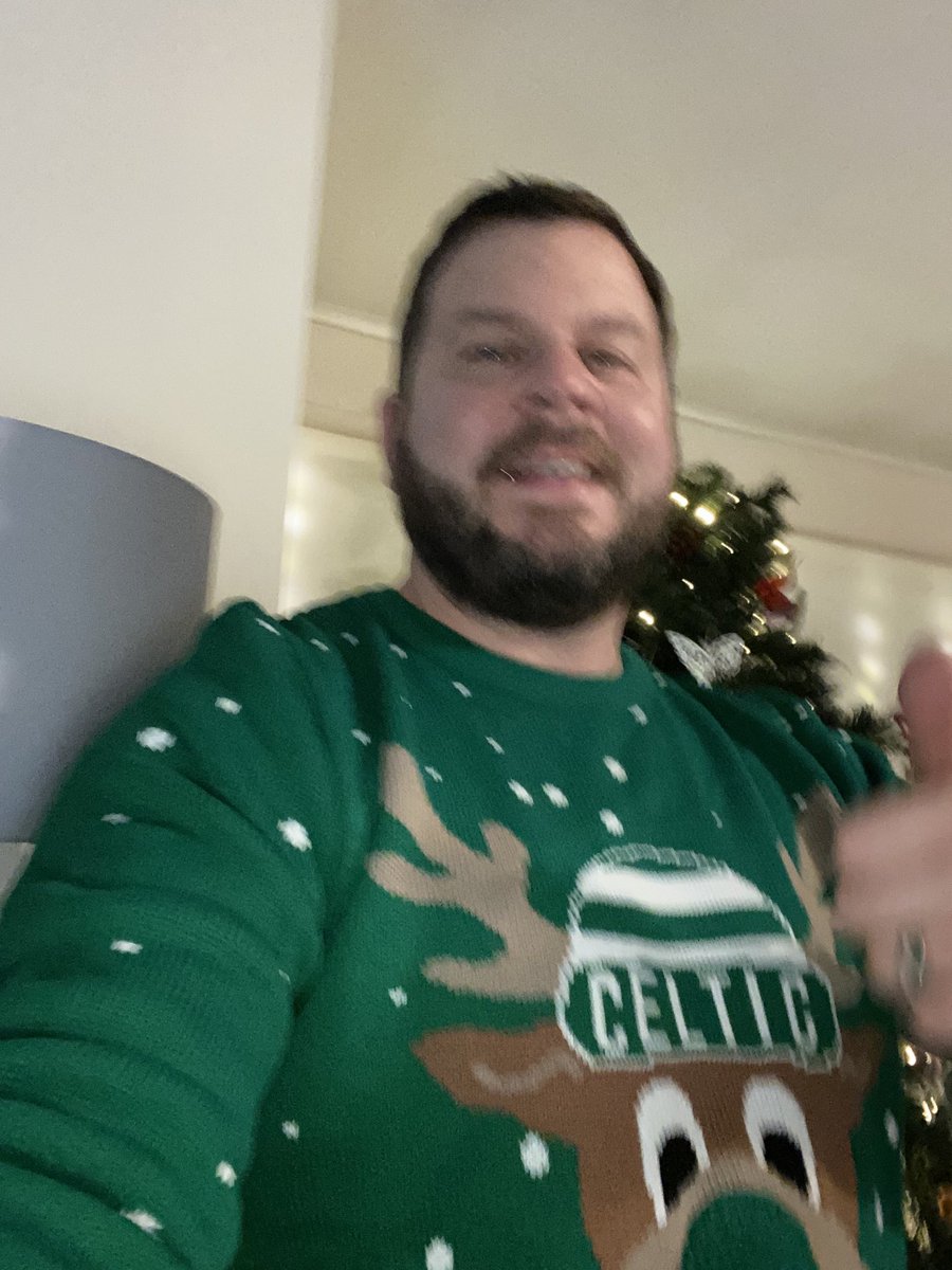 Gavinpatrickwe2's tweet image. Celtic Xmas jumper came the day