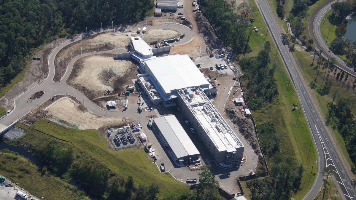 Bioreconstruct Aerial Photos Of Star Wars Galactic Starcruiser Hotel Once Checked In And Transported Up To The Ship The Guests Will Convincingly Be In The Star Wars Timeline For 2