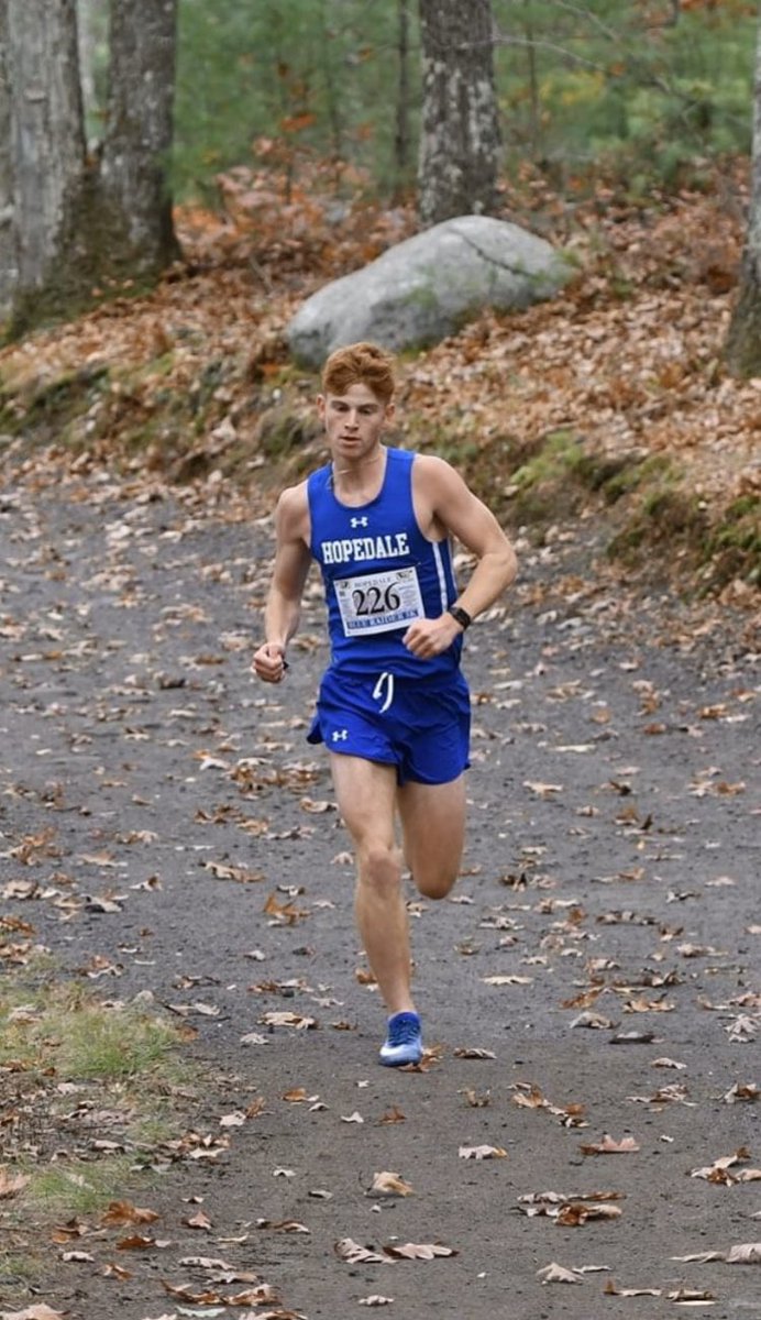 KyleMurray2021's tweet photo. It’s official! 📝 @BryantXCTF @HopedaleSports @MetroWestSports https://t.co/b6ASDG2cqC
