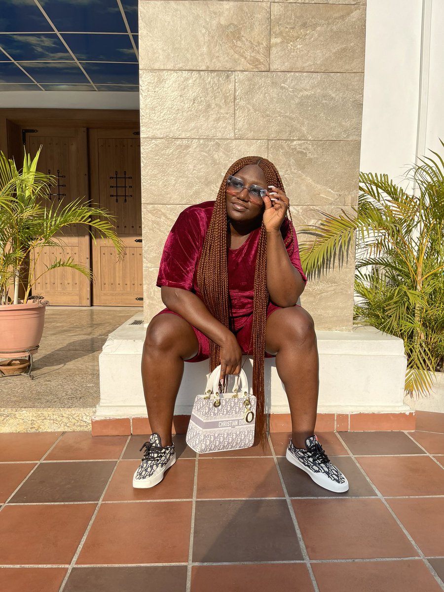 ms__bunmi's tweet photo. How I dressed up to meet my queen @nengiofficial 
I’m a classy Ninja 🥷🏽

#AbujaIsNengified #AbujaNengified https://t.co/cUOOUKxPkk