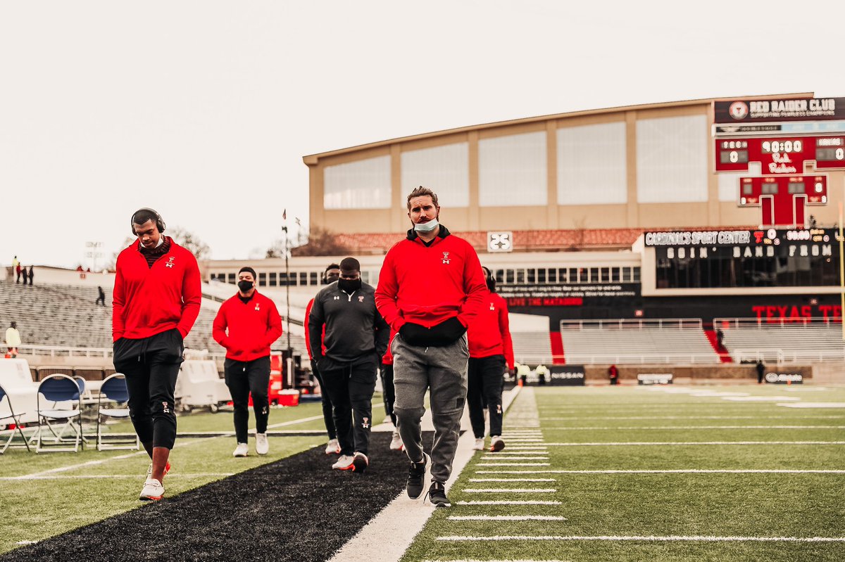 TexasTechFB's tweet photo. 📍 One last time at our house https://t.co/TUWPPurn1t
