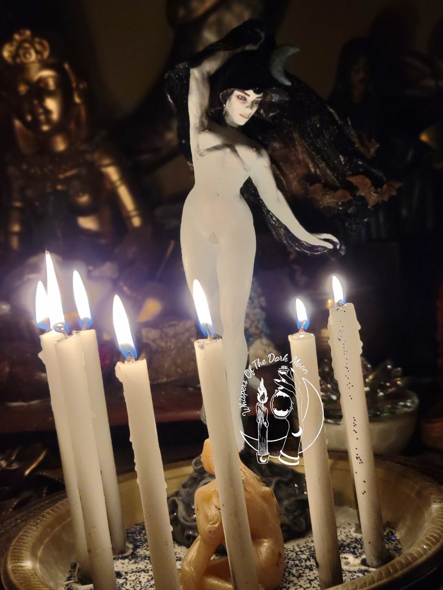 WhispersOftheD2's tweet photo. The ritual of "Goddess am I"
#metaphysical #blackmagic #chaosmagick #clairvoyant #hoodoo #greymagic #greywitch #djinn #demon #darkmagick #spellcasting #ancestors #psychic #occultist #occult #occultism #tarotreader #tarot #rootworker #rootwork #witchspells #witch #witchcraft https://t.co/c9ZdrpbtGN
