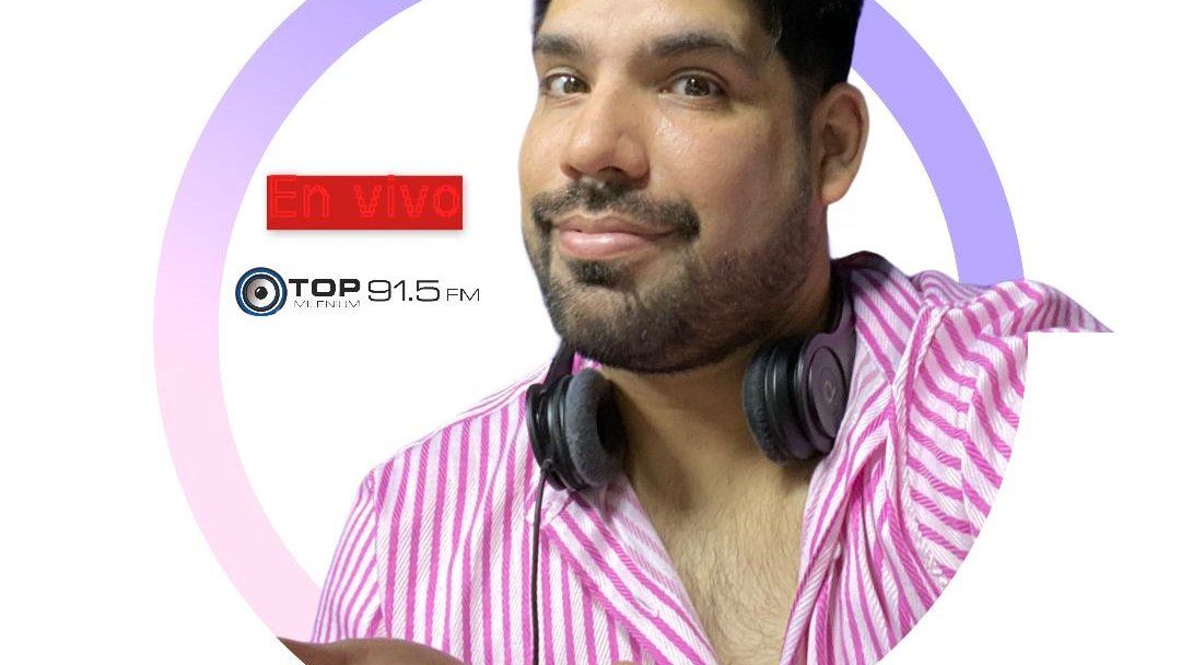 LaTop915's tweet photo. 🗣️En vivo, pone #91.5FM📻

Estamos con #TopWekeend

Música, noticias, y mucha diversión✌️

Conduce @osguti 🎙️ https://t.co/U8hXUbSMoT