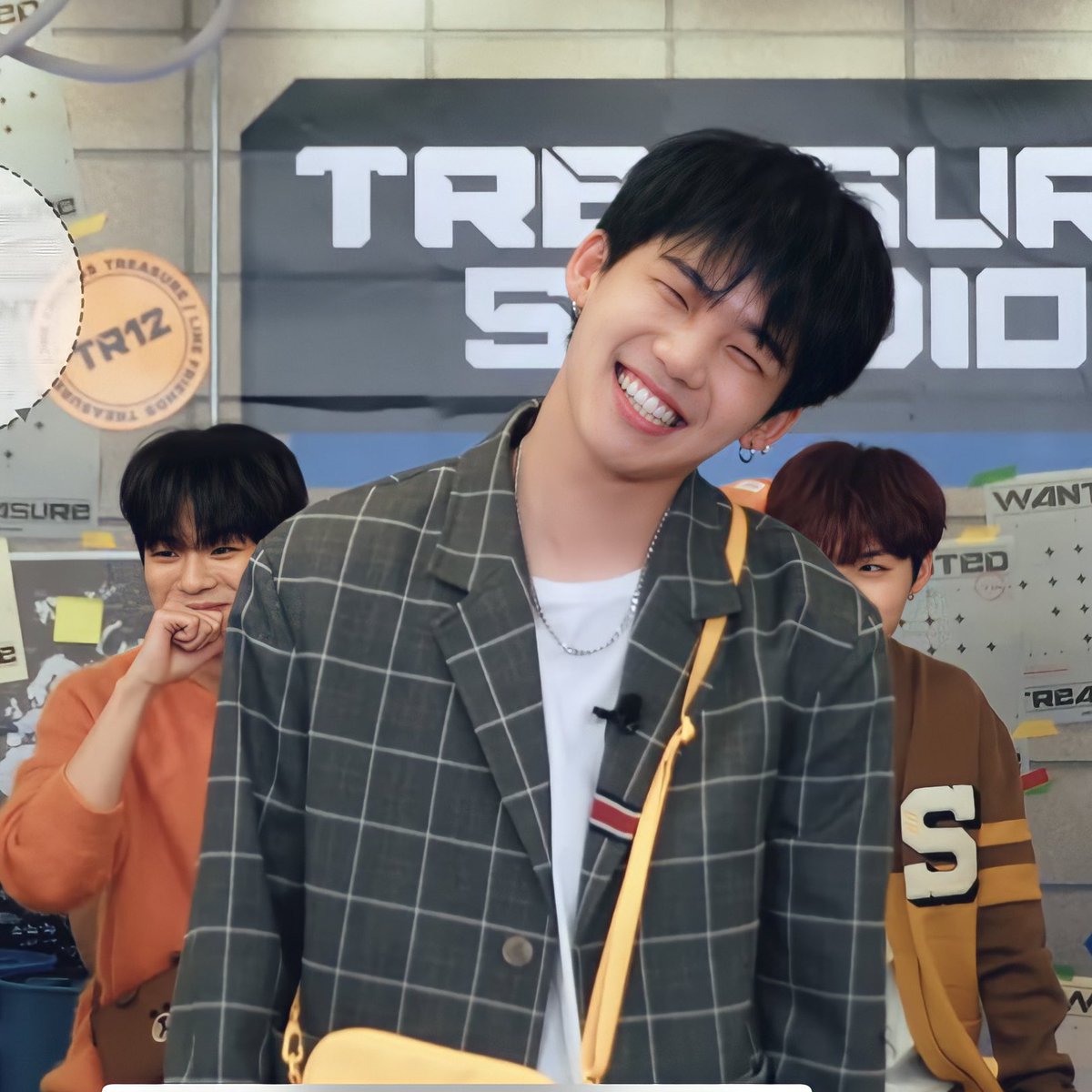 Suk_hun2128's tweet photo. ใครมีพี่ซอกเป็นเมนหรือเหนือเมนรีทวิตหน่อยค่ะ
#MAMAVOTE #treasure https://t.co/sUcIWmZYBp