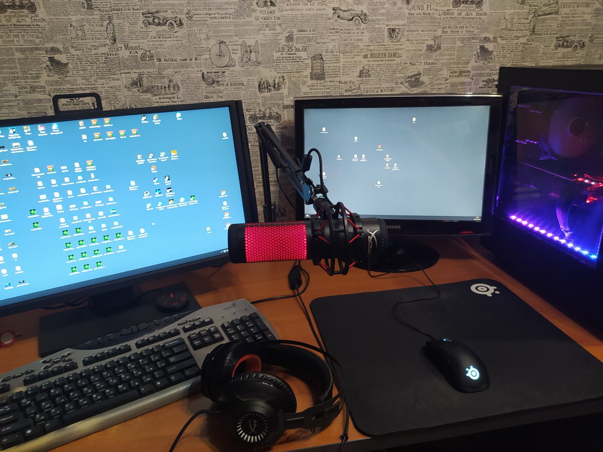 that moment when you have top-end streaming equipment but you have about 300 subscribers lel