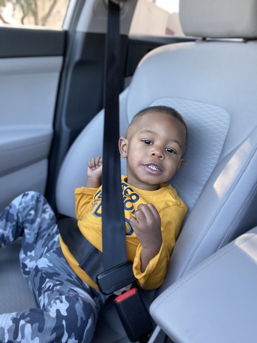 DrJeremyFoster's tweet photo. It be your own children😩 he never smiles with me but as soon as the camera on him he showing all the teeth😂 https://t.co/JIIlN1nf8d