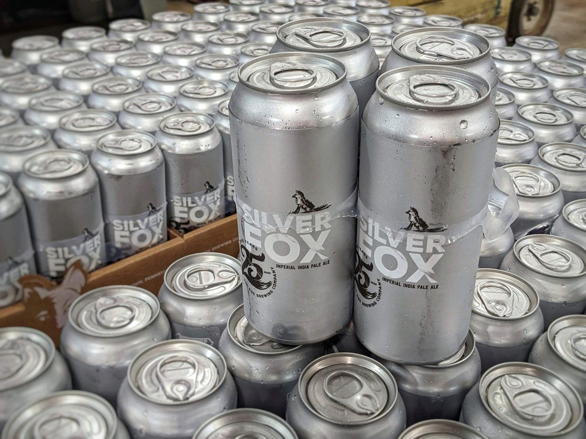 SlyFoxBeer's tweet photo. To celebrate a quarter century of brewing, the team presents Silver Fox, a smooth, balanced Imperial IPA with aromatic notes of stone fruit and citrus. Cheers to 25 years of working hard, building friendships, and enjoying many delicious beers along the way! #25YearsofBeers https://t.co/paS77j1rHW