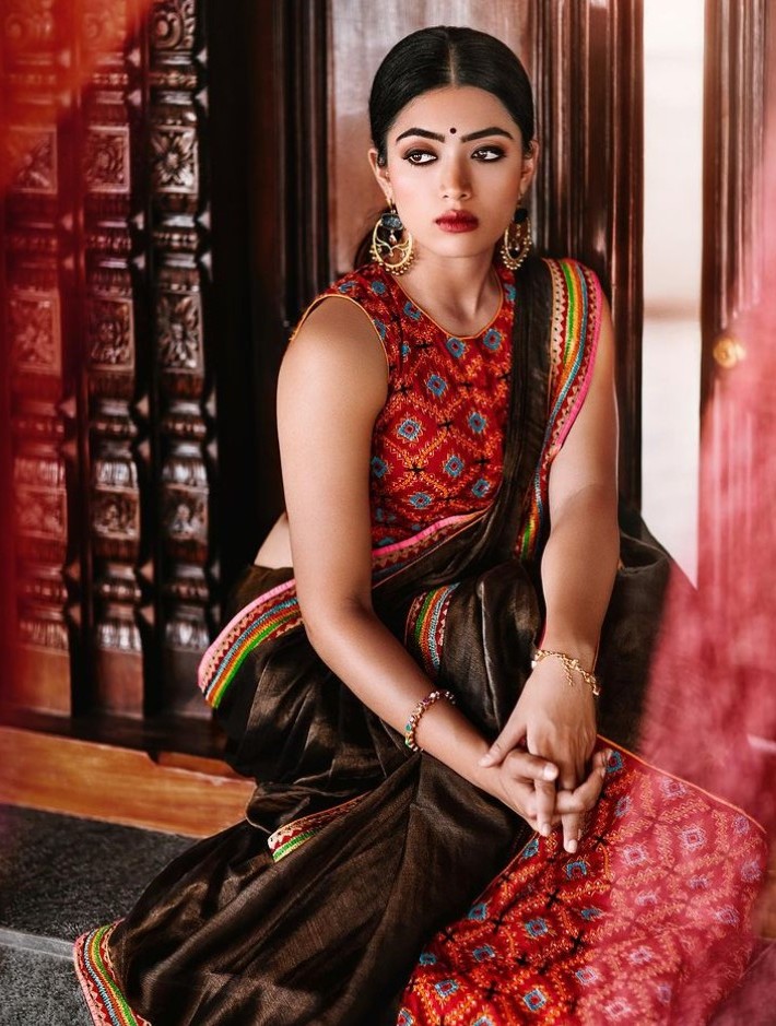 ನನ್ನ ದೇವತೆ ರಶ್ಮಿಕಾ  @iamRashmika ಭಾರತೀಯ ಉಡುಪಿನಲ್ಲಿ ಸೌಂದರ್ಯದ ದೇವತೆನಾನು ನಿಮ್ಮ ಸುಂದರ ಕಣ್ಣುಗಳನ್ನು ಪ್ರೀತಿಸುತ್ತೇನೆ, ಸಿಹಿ ನೋಟ, ನೀವು ನನ್ನ ಚಿನ್ನದ ಗೊಂಬೆನನ್ನ ರಾಜಕುಮಾರಿ, ನೀವು ನನ್ನ ಆತ್ಮ ಸಂಗಾತಿಸಾಕಷ್ಟು ಪ್ರೀತಿ   ನಿಮ್ಮ ಪ್ರಾಮಾಣಿಕ ಅಭಿಮಾನಿ  #RashmikaMandanna  @iamRashmika