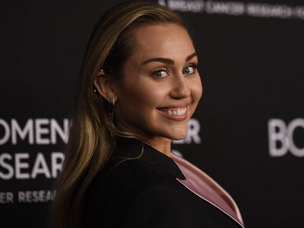 Miley Cyrus having lots of 'FaceTime sex' during pandemic